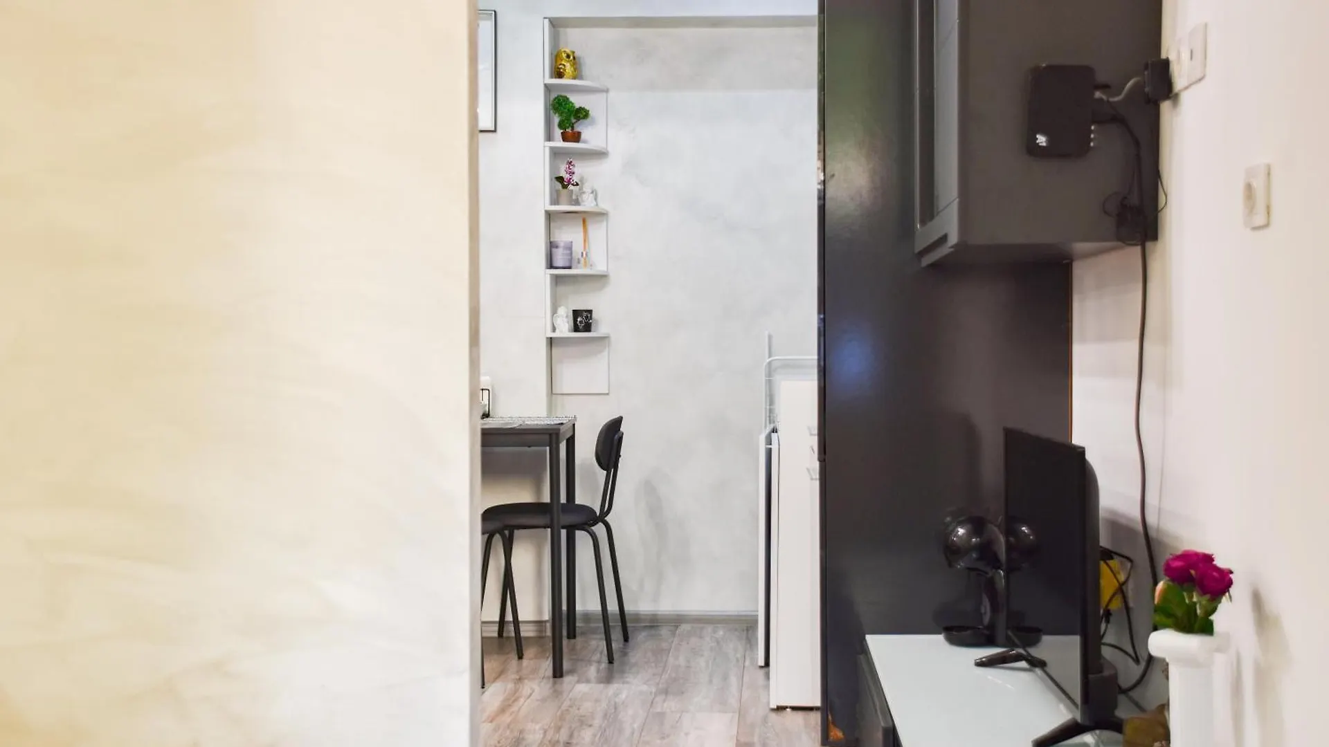 Tsar Simeon 65 Studio Sofia Apartment